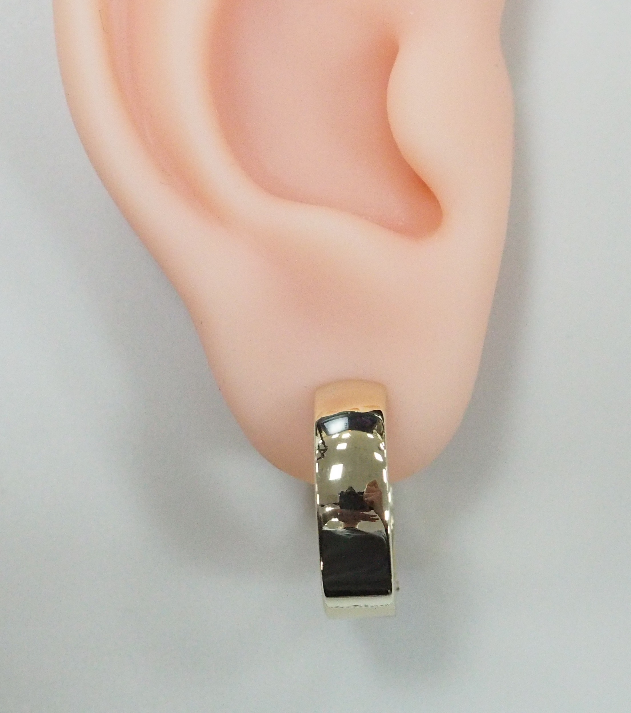 Серьги-конго из желтого золота